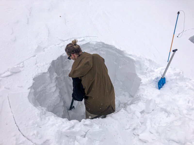 Colorado hybrid avalanche course